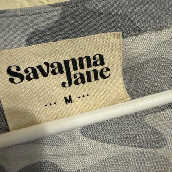 💋Savanna Jane Multicolor Floral and Camo Blouse - Picture 4 of 4